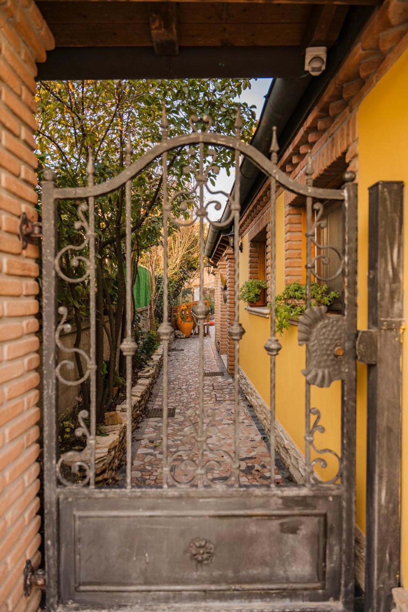 La Loggia Bed and Breakfast Comacchio Exterior foto